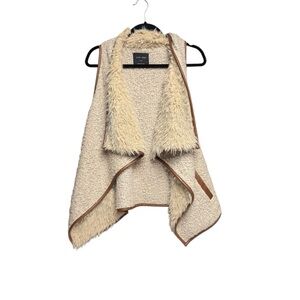 Love Tree Cream and Tan Faux Fur Vest size small